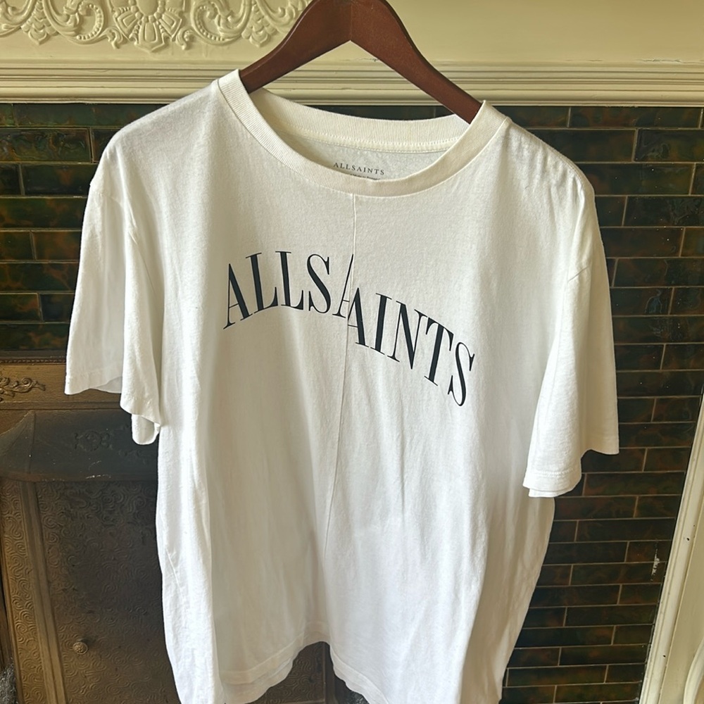Men’s black and white all saints tee